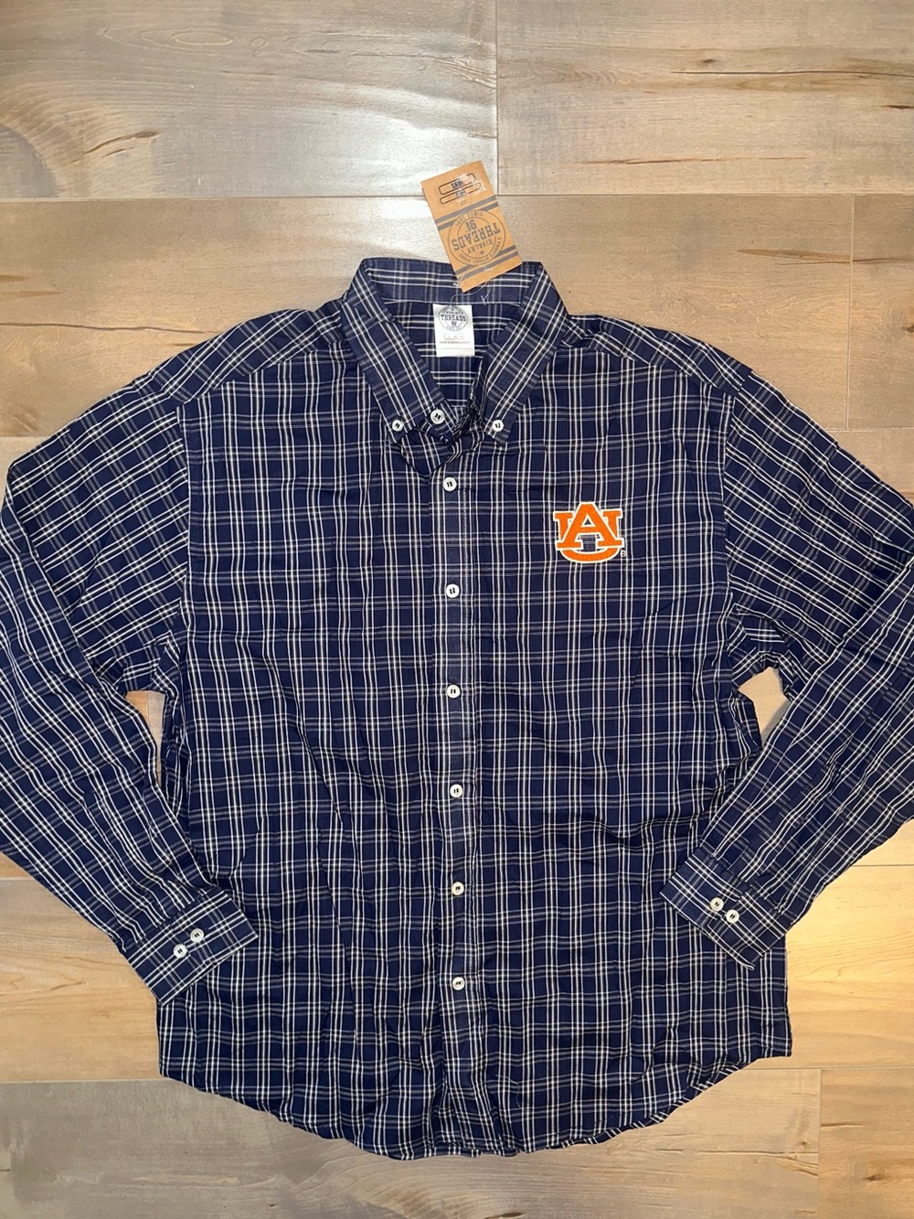 Rivalry Threads Auburn University Navy Plaid Button-Down Shirt